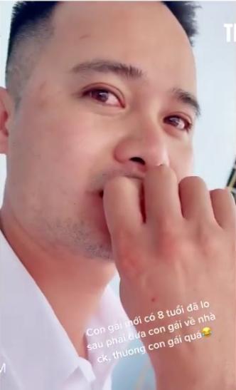 Hài hước ông bố khóc khi nghĩ đến ngày con gái 8 tuổi lấy chồng-2