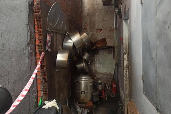 3 người chết, 1 người nguy kịch trong phòng trọ ở TP.HCM-2