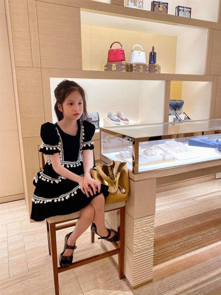 Con gái tự đặt mua đồ online, Đoàn Di Băng nhìn giá sốc tận óc-1