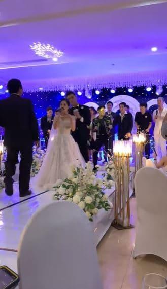 Bồ cũ Quang Hải lấy chồng, dàn diễn viên nổi tiếng tham dự-3