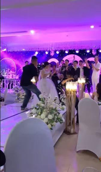 Bồ cũ Quang Hải lấy chồng, dàn diễn viên nổi tiếng tham dự-10