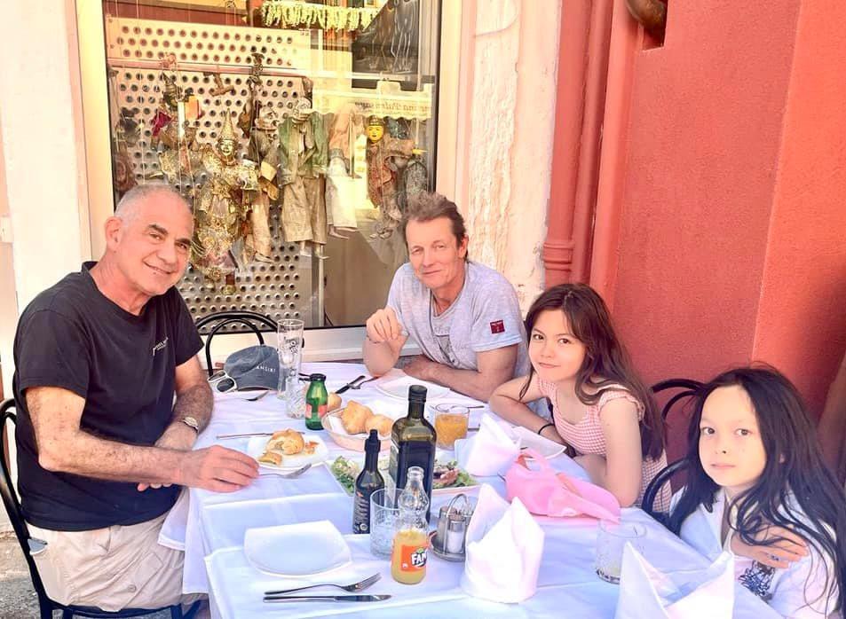 Sao Việt hôm nay 19/5: Lý Nhã Kỳ gặp sự cố trước giờ thảm đỏ Cannes-8