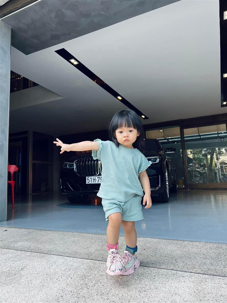 Đàm Thu Trang nói gì khi con gái bị chê mồm xấu giống mẹ-7