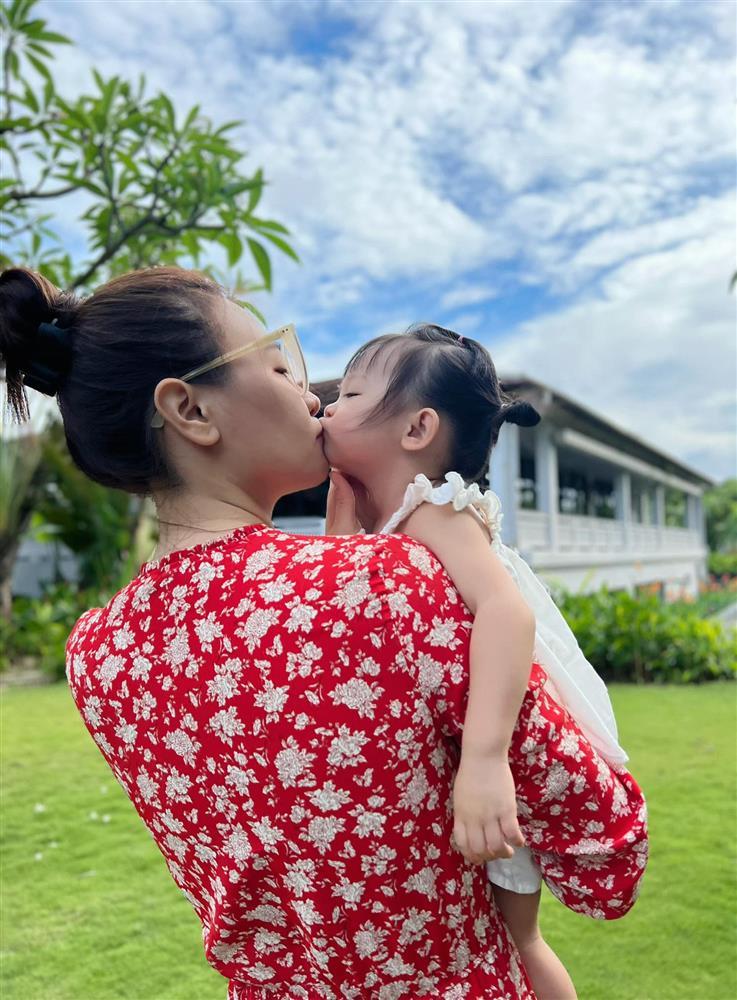 Đàm Thu Trang nói gì khi con gái bị chê mồm xấu giống mẹ-3