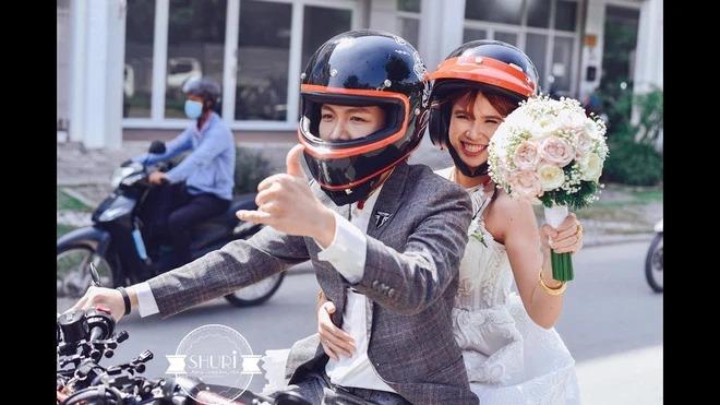 Sao Việt đón dâu kiểu 1-0-2: Hết trực thăng lại đi dream cho máu-13