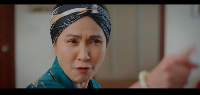 The duplicate line of Lan Huong's mother-in-law makes the audience's blood boil-2