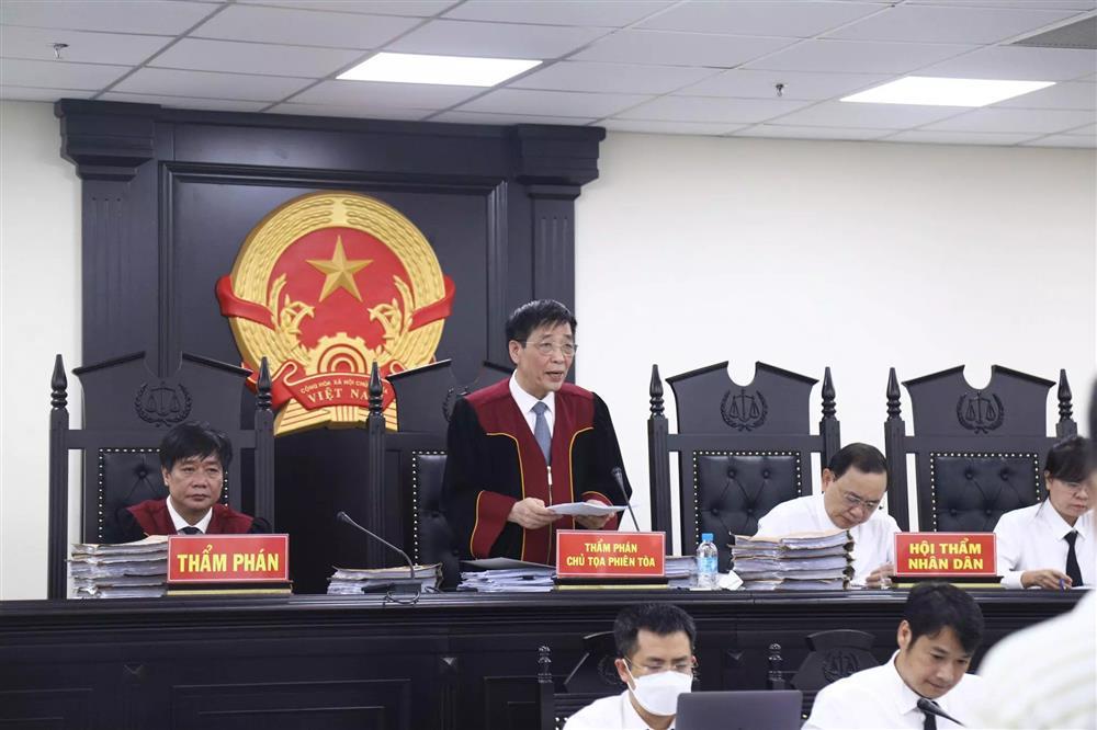 Cựu Thứ trưởng Y tế Trương Quốc Cường lĩnh án 4 năm tù-1