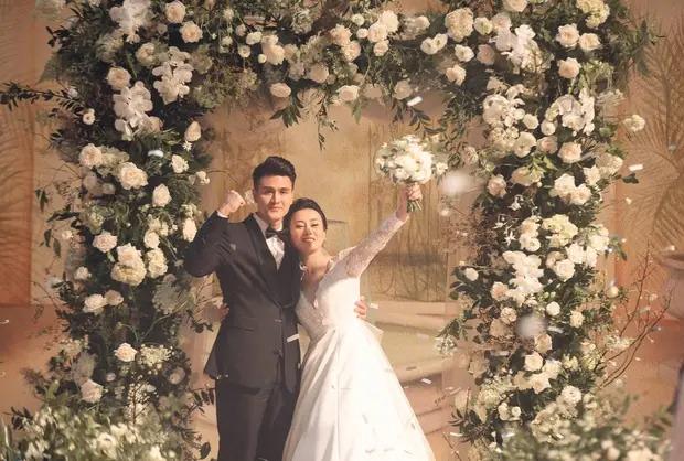 Phương Oanh chụp ảnh cưới, khóa môi tình cũ Hoàng Thùy Linh?-6