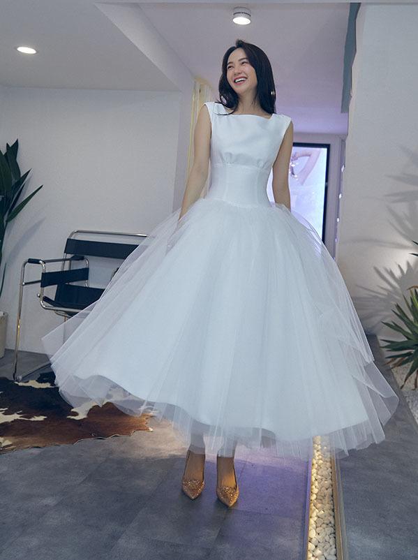 Những lần Minh Hằng gây sốt với loạt váy cưới xa xỉ-5