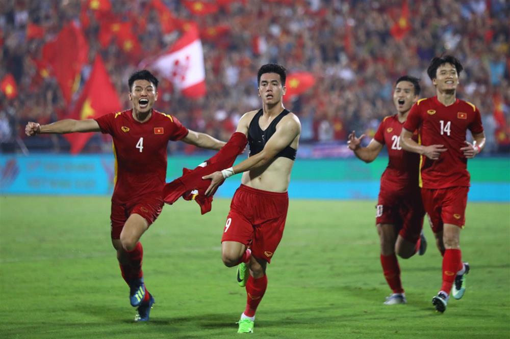 Sốc: Giá vé trận chung kết U23 Việt Nam - Thái Lan bị đẩy 22 triệu/cặp-2