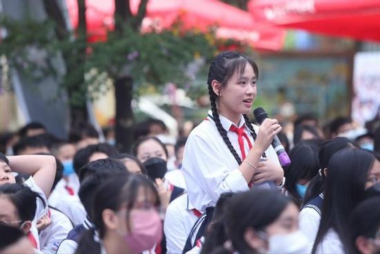 Thi tuyển lớp 10 Hà Nội: Đề thi cơ bản, không đánh đố học sinh