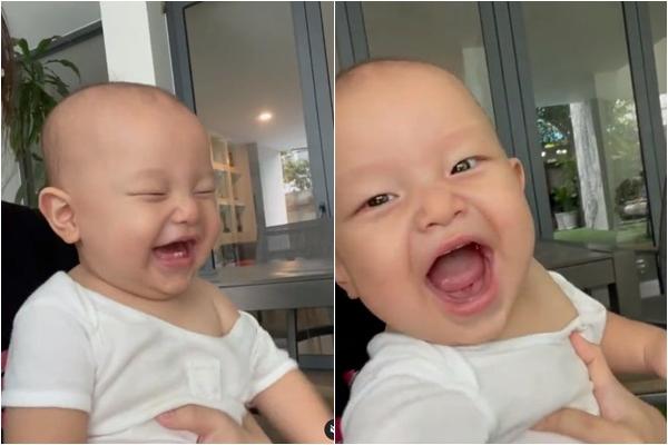 Con trai Hà Hồ hớn hở ra mặt khi ngồi bên dàn mỹ nhân Vbiz-3