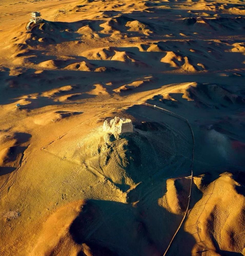 Bí ẩn Ngọc Môn Quan - sự thật về lời đồn hồn ma trấn yểm Lop Nur-4