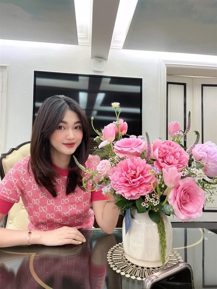 Sao Việt hôm nay 20/5: Đạo diễn Nguyễn Quang Dũng báo tin buồn-14