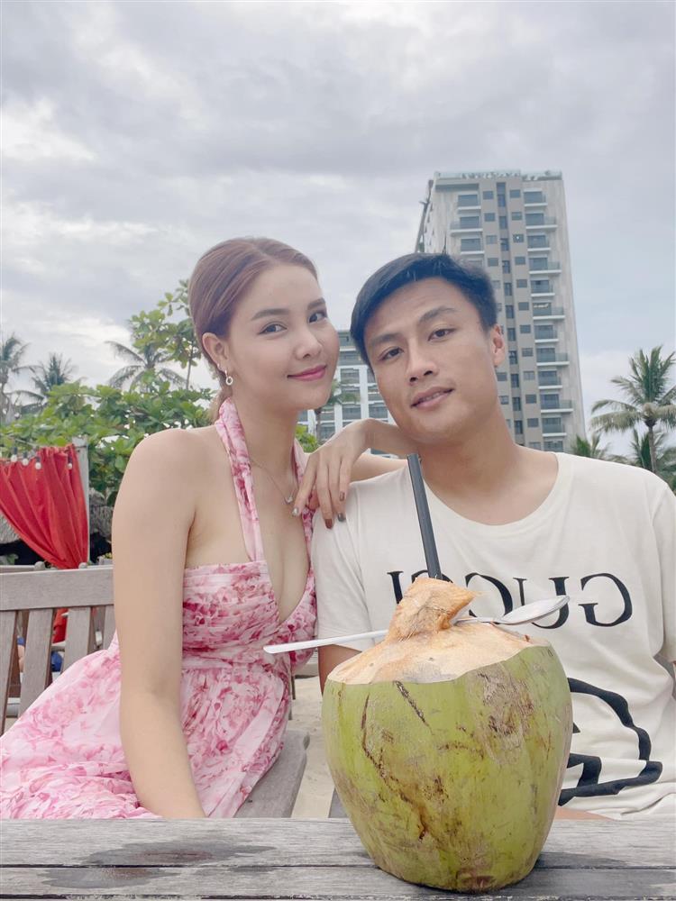 Sao Việt hôm nay 20/5: Đạo diễn Nguyễn Quang Dũng báo tin buồn-4