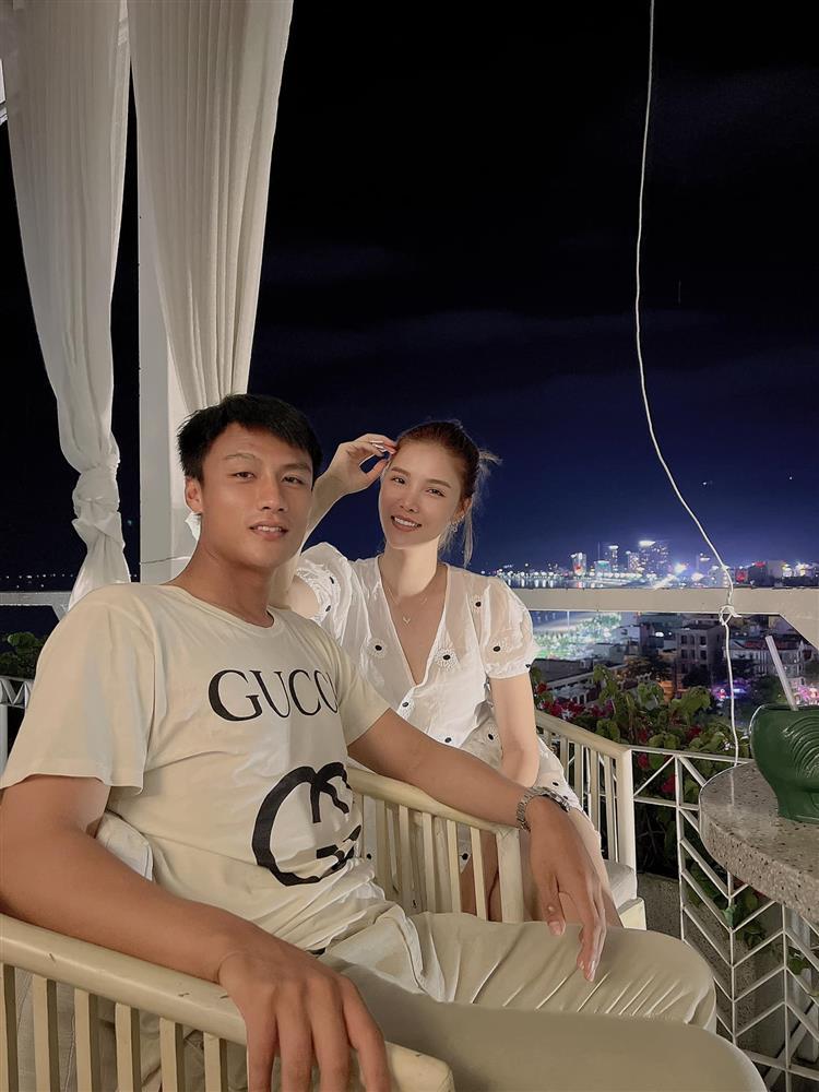 Sao Việt hôm nay 20/5: Đạo diễn Nguyễn Quang Dũng báo tin buồn-5