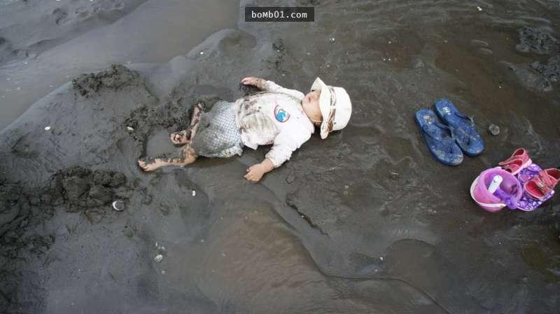 Các kiểu ngủ của lũ trẻ khiến cha mẹ tự hỏi: Sao lại nằm được vậy?-8