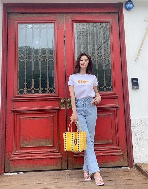 Học mỹ nhân Hàn mặc đẹp mùa hè với 5 items không lo lỗi mốt-8