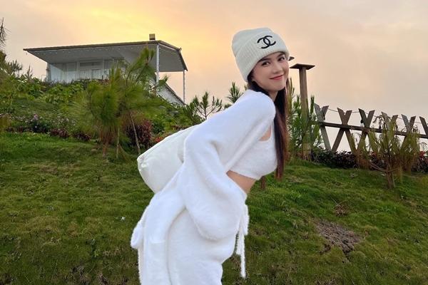 Ngọc Trinh ngồi lên dư luận, bạn thân vẫn bênh vụ mua đất ảo?-7