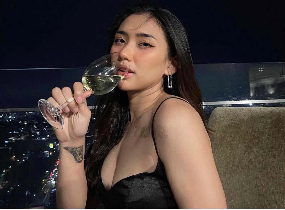 Nhan sắc của nữ bóng chuyền được ví như minh tinh tại SEA Games 31-5