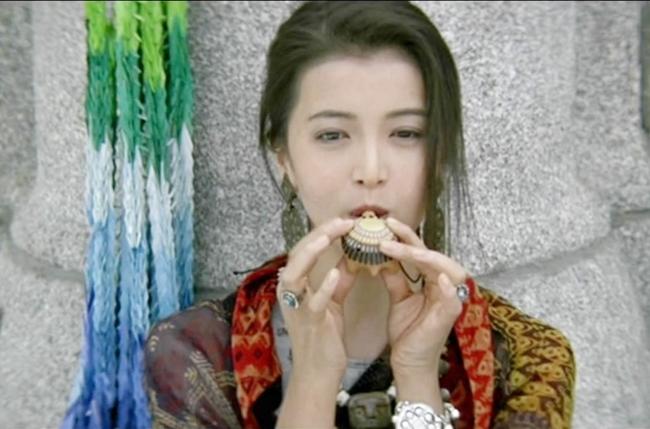 Cựu phóng viên CNN và dàn mỹ nhân 18+ đóng phim Thành Long-1