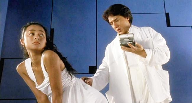 Cựu phóng viên CNN và dàn mỹ nhân 18+ đóng phim Thành Long-14