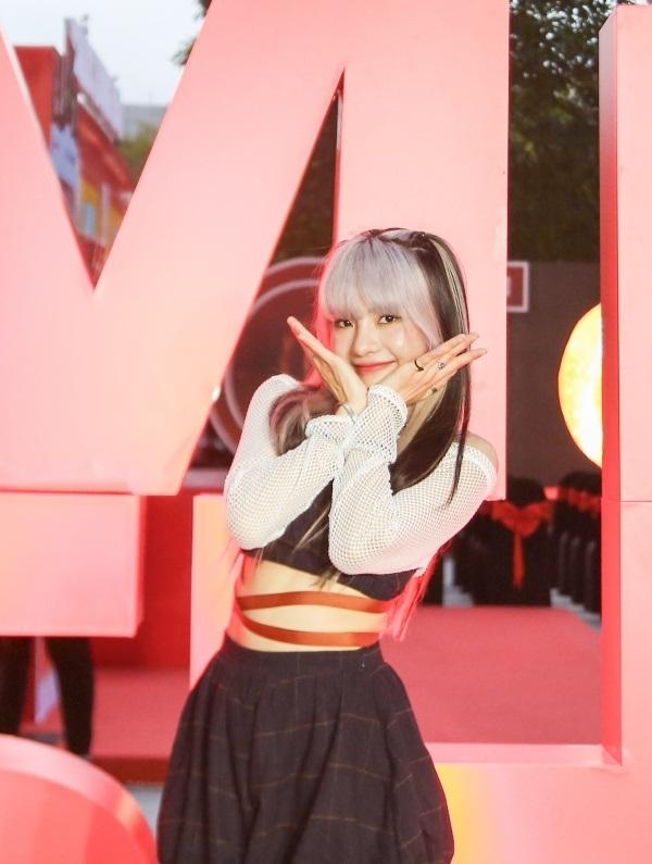 Bỏ 150 triệu để nâng mũi, hot TikToker CiiN lộ vết sưng phù-2