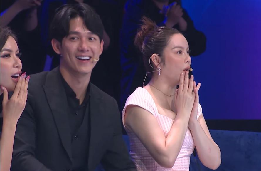 Đức Phúc sốc nặng khi được nam chính Người Ấy Là Ai trao hoa-13