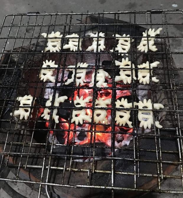 Các bữa cơm chưa đến tháng đã cạn tiền, độ xoay sở gọi là vô biên-4