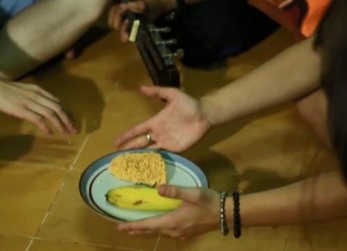 Các bữa cơm chưa đến tháng đã cạn tiền, độ xoay sở gọi là vô biên-6