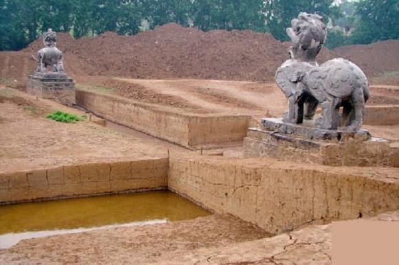 Nam hậu đẹp hơn cả Điêu Thuyền, chấp nhận bị xử tử ở tuổi 30-6