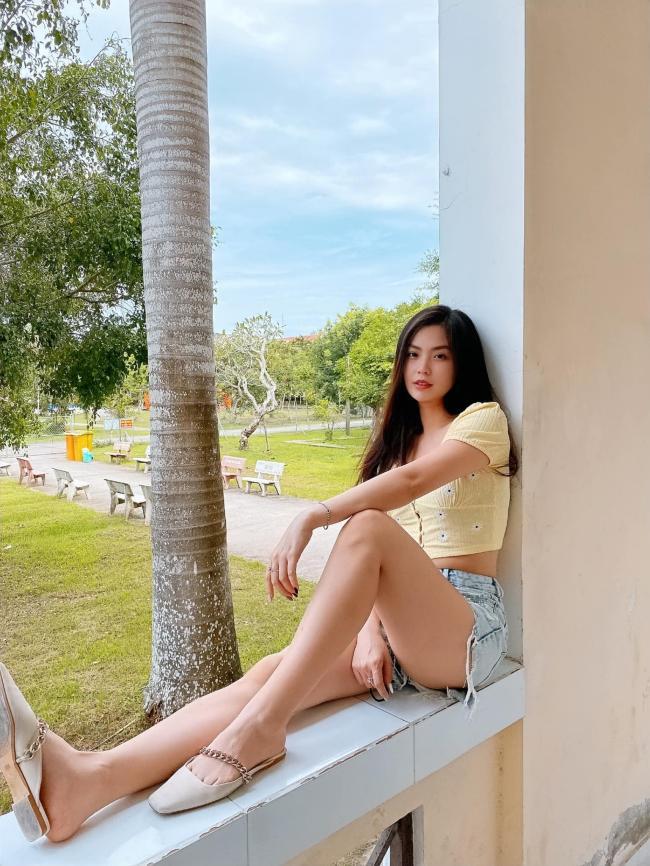 Cô được bạn bè, đồng nghiệp dành nhiều lời khen vì sắc vóc như lão hoá ngược.