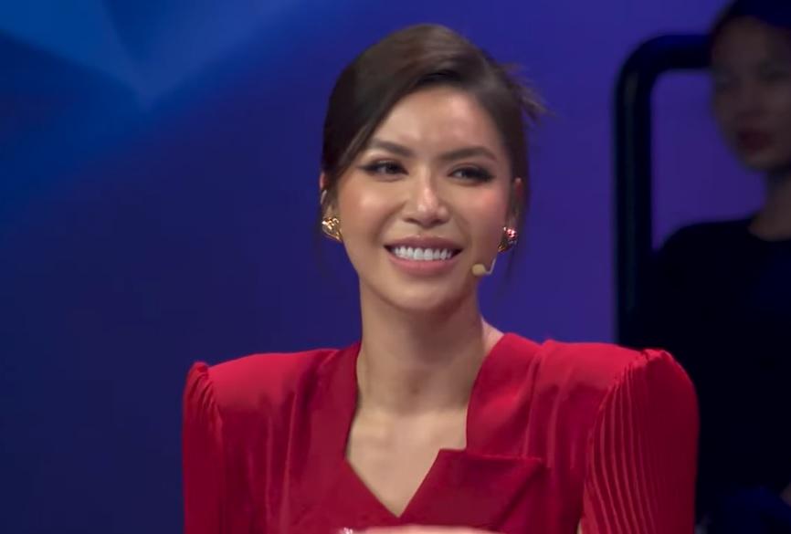 Minh Tu is interested in Who Is He, the audience still demands Huong Giang-1