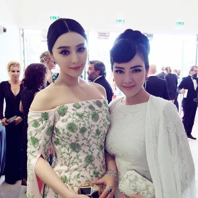 Màn chào sân Cannes 2022 liệu có phải bước lùi của Lý Nhã Kỳ?-7