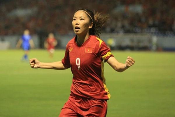 Fighting bravely, the Vietnamese women's team won the gold medal at Sea Games 31-1