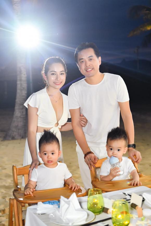 Duong Khac Linh and Sara Luu in a couple, reunited with Pham Quynh Anh-6