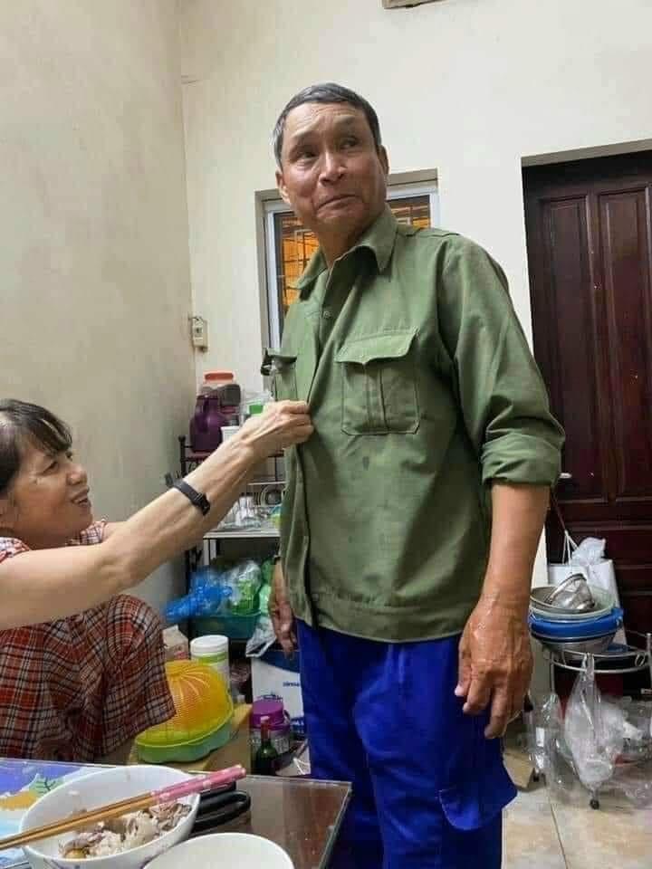 Hình ảnh giản dị của HLV Mai Đức Chung bên người vợ tào khang-1