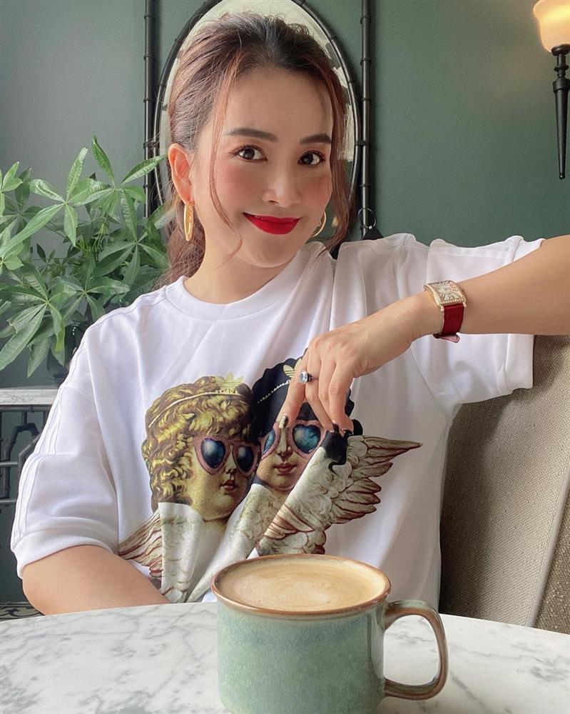 Bà xã Bình Minh diện áo tắm lộn mèo cực đỉnh-7