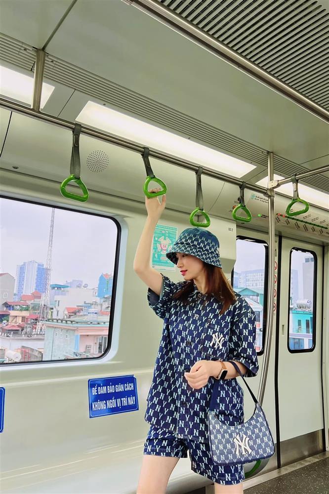 Hòa Minzy lộ dáng vẻ gầy gò sau chia tay thiếu gia Long An-2