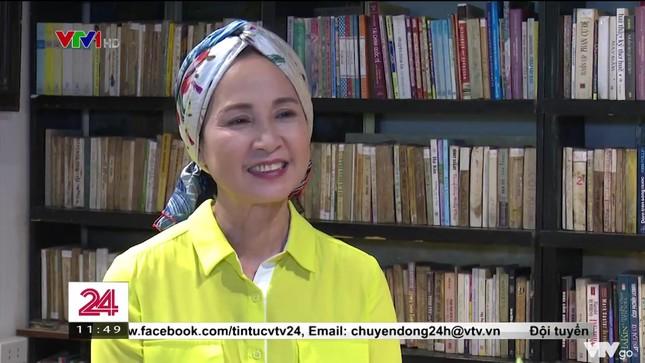 MC Thuy Van cosplays mother-in-law, People's Artist Lan Huong-2