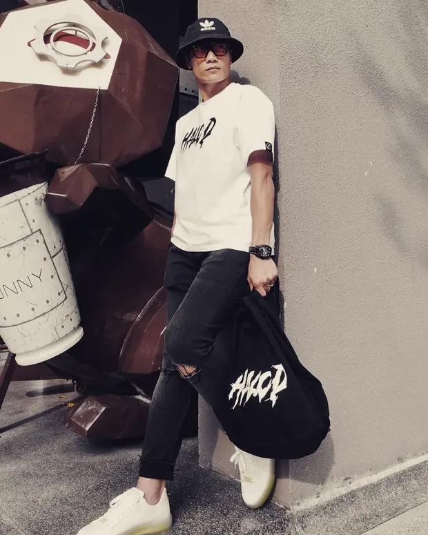 Thủ môn Bùi Tiến Dũng giàu cỡ nào trước khi lấy vợ?-7