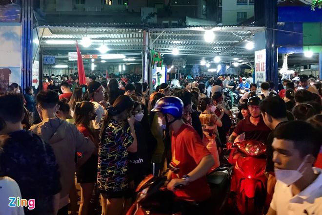 Fans across the country took to the streets to celebrate the resounding victory of U23 Vietnam-15