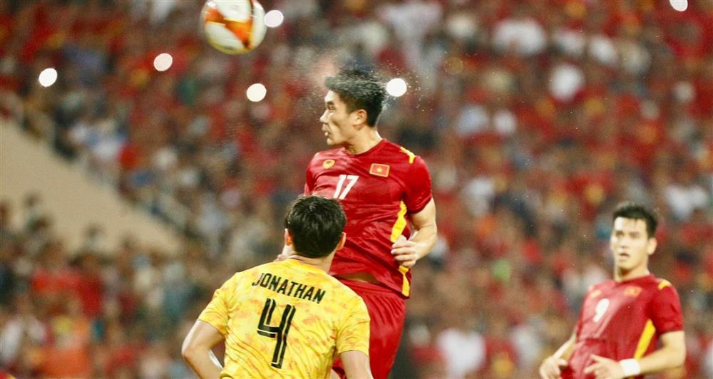 Nham Manh Dung enjoys special privileges when he takes gold for U23 Vietnam-2