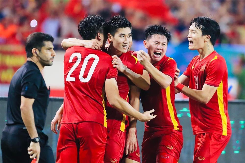 Nham Manh Dung enjoys special privileges when taking gold for U23 Vietnam-7