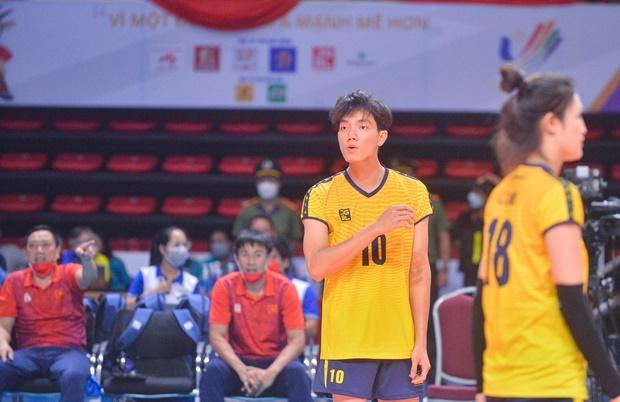 Bích Tuyền nói gì khi bị CĐV Thái Lan đòi kiểm tra giới tính?-4