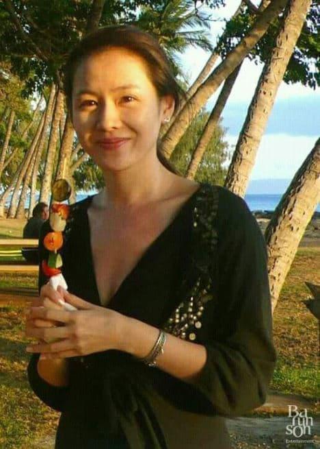 The times Son Ye Jin revealed a photo of her bare face under a normal camera lens-9