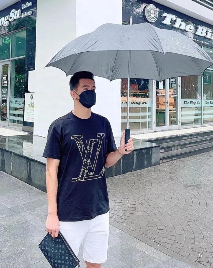 Tiến Linh toàn mặc đồ hiệu-11