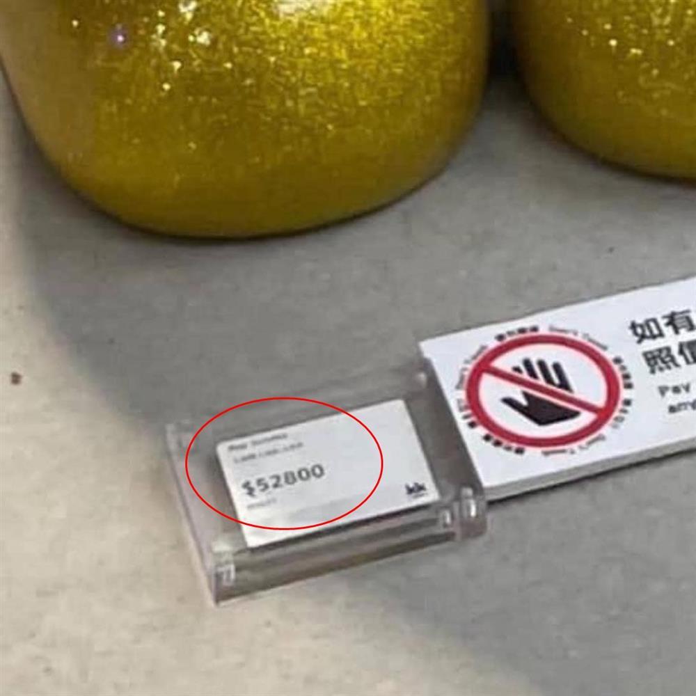 Con làm vỡ đồ trong khu vui chơi, bố mẹ thất thần đền 100 triệu-3