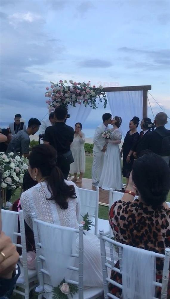 Ảnh cưới rõ nét hôn lễ bí mật của Khương Ngọc-7