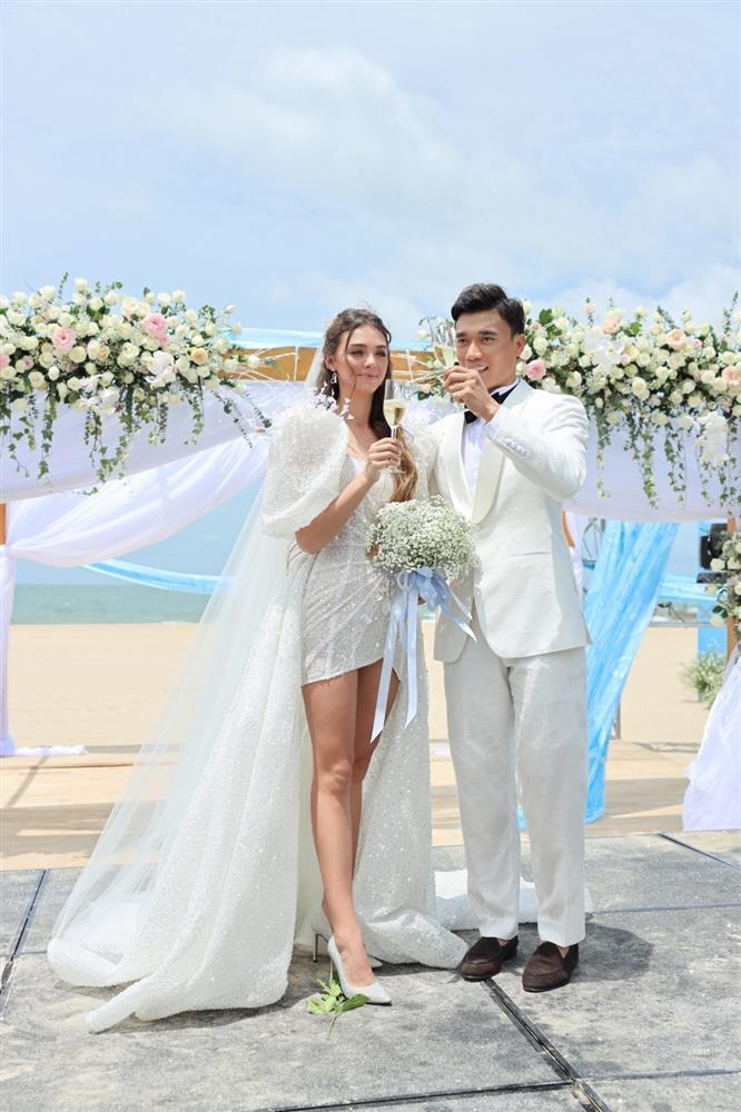 Photos of the wedding ceremony of Bui Tien Dung, the beauty of the foreign bride DANH-6